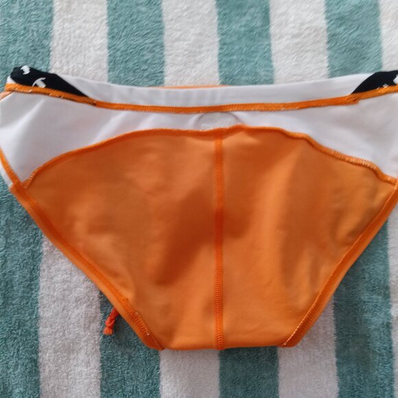 VINTAGE / RARE CHAMPION ORANGE SWIM BRIEF, (*) SIZE SMALL, 30"-32" (Pre-Owned) - Picture 6 of 7
